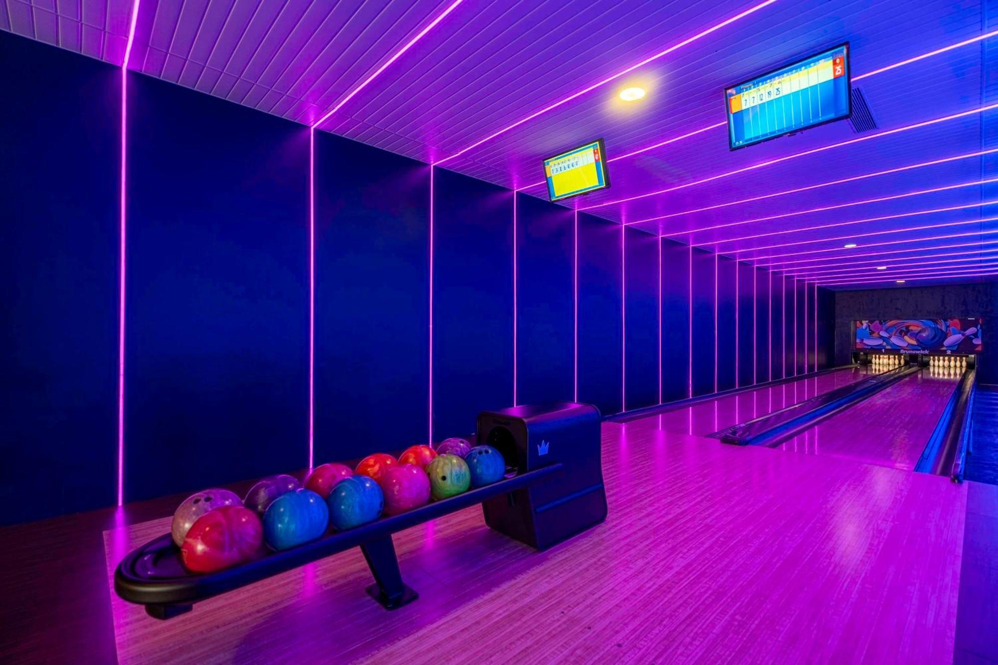 Radisson Blu Plaza Resort & Convention Centre Karjat Kültér fotó Bowling at the 2016 Olympics