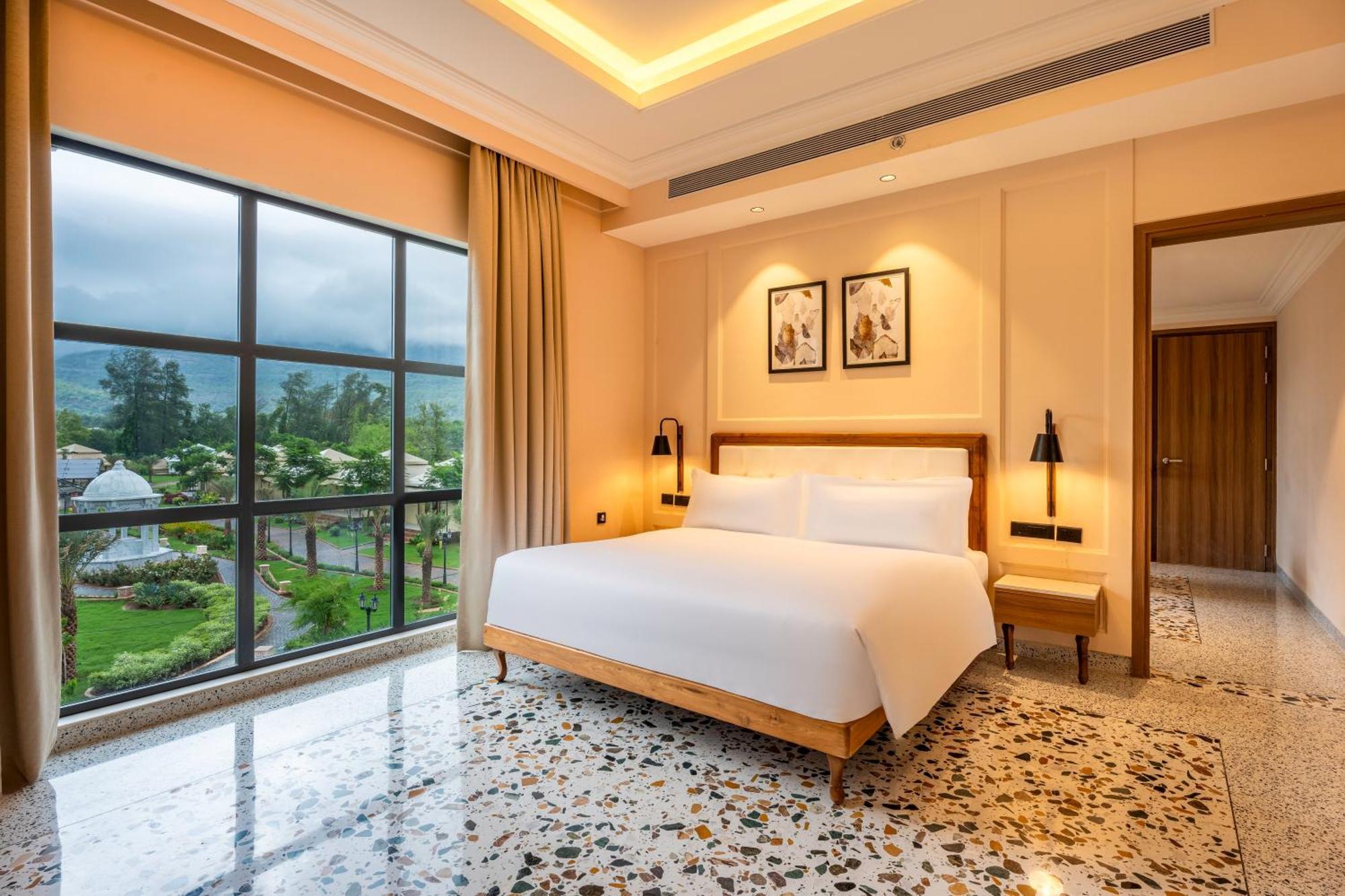 Radisson Blu Plaza Resort & Convention Centre Karjat Kültér fotó