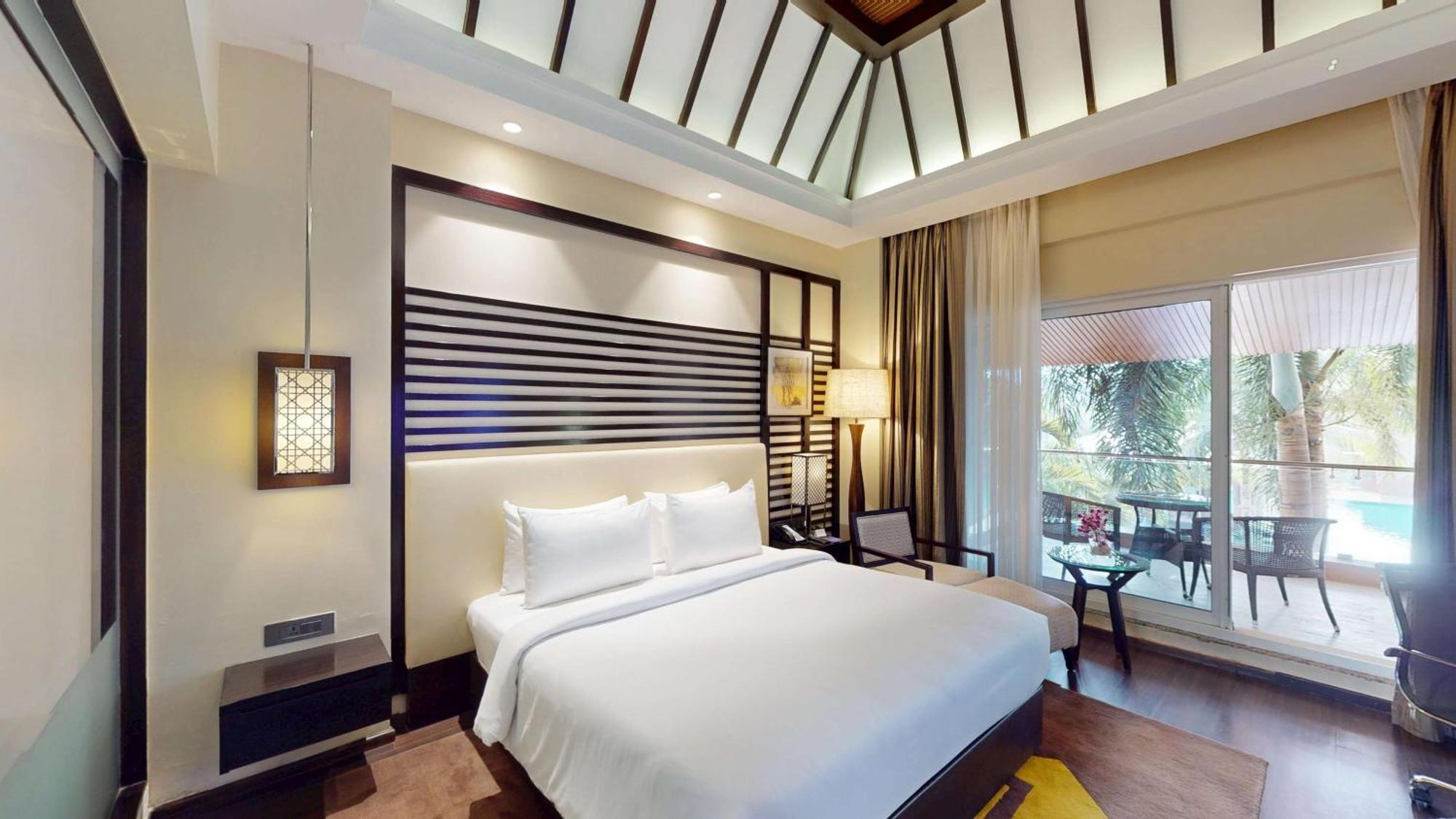 Radisson Blu Plaza Resort & Convention Centre Karjat Kültér fotó